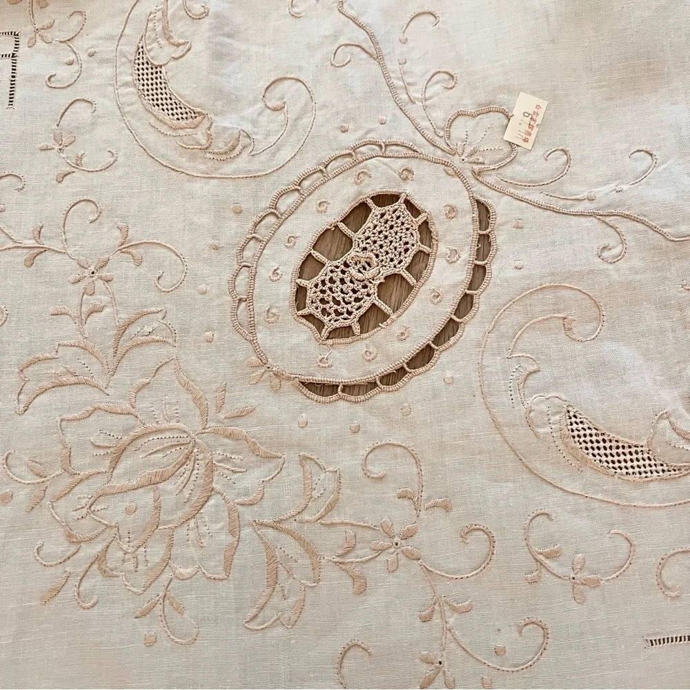 Handmade questions leave